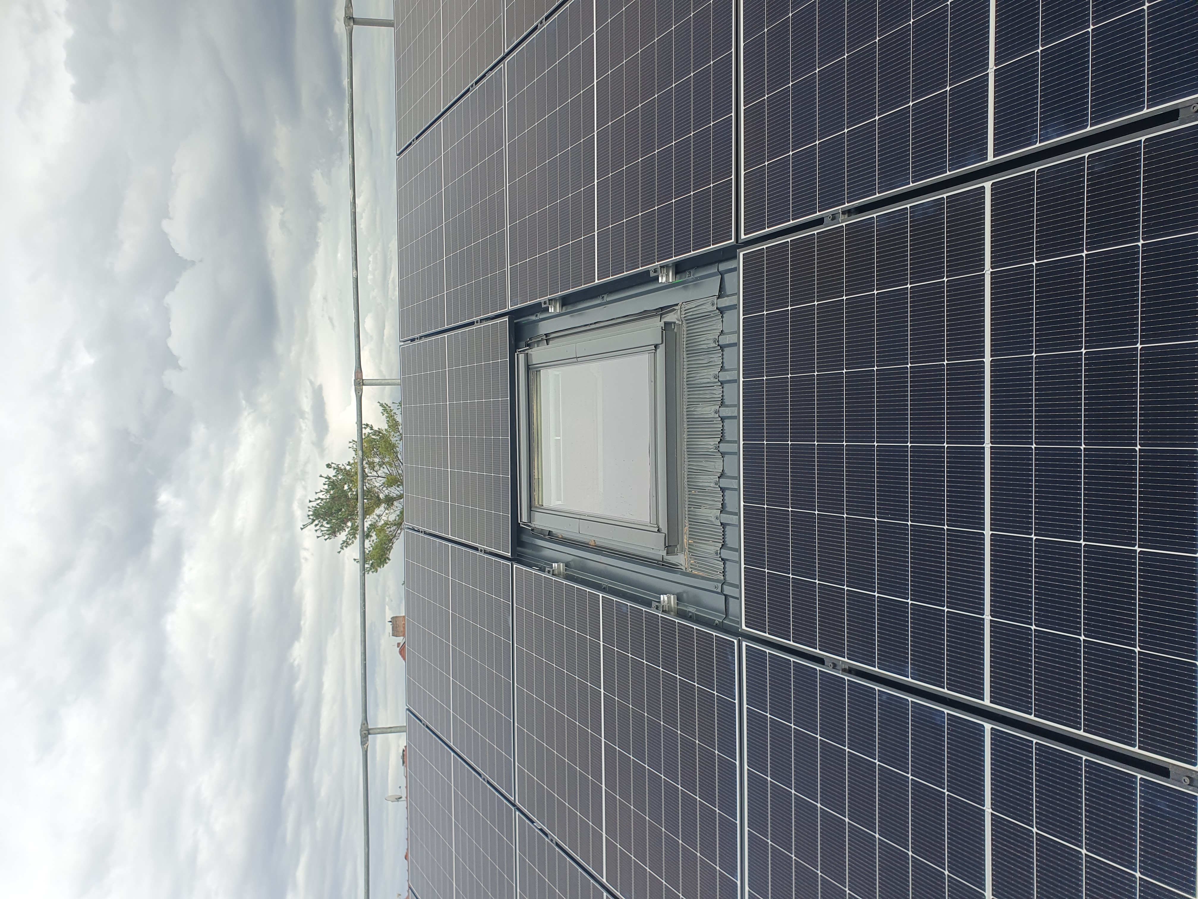 Photovoltaikanlage auf Metalldach